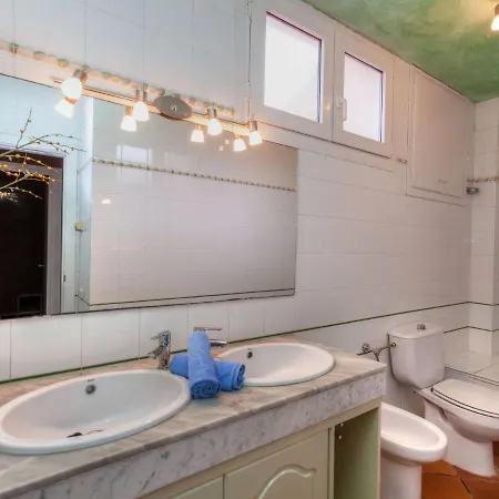 בית נופש Berganti By Interhome טוסה דה מאר