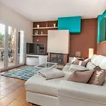Berganti By Interhome 펜션 또사데마르